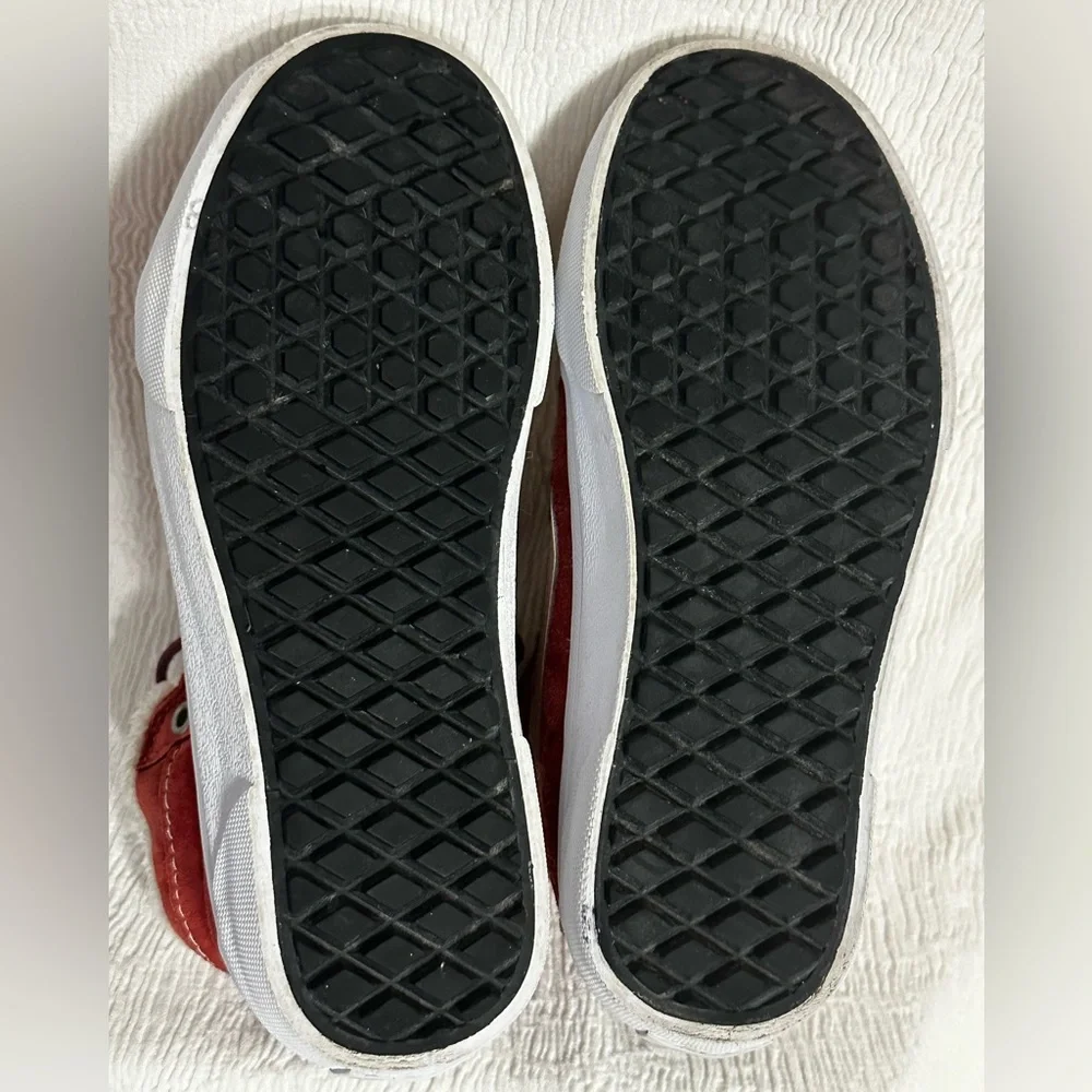🔥 Vans Sk8-Hi MTE Hot Sauce/Port Royale w/ Fur Lining - Men’s 4 / Women’s 5.5🔥